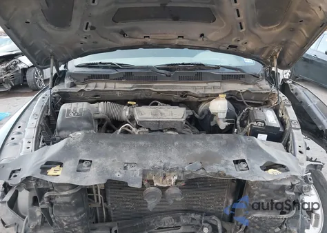 2010 Dodge Ram 1500 Slt/Sport/Trx z USA, uszkodzony, nr VIN 1D7RV1GP7AS160390